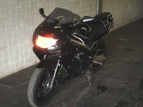 Auktion: Kawasaki ZX9R