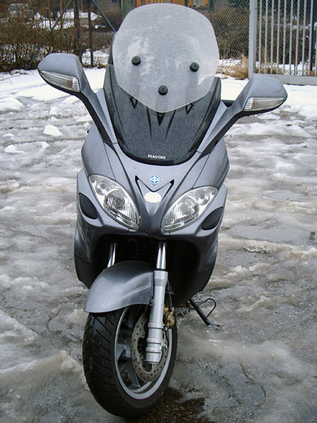 Versteigerung einer Piaggio X9