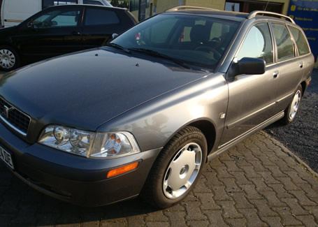 Kfz-Versteigerung Volvo V40 1.8 Comfort