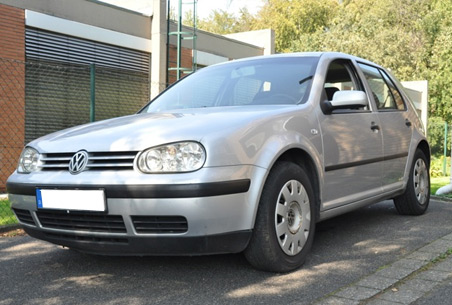 VW Golf 4 in silber