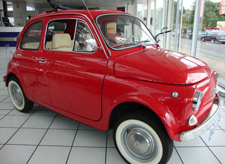 Fiat 500 in rot