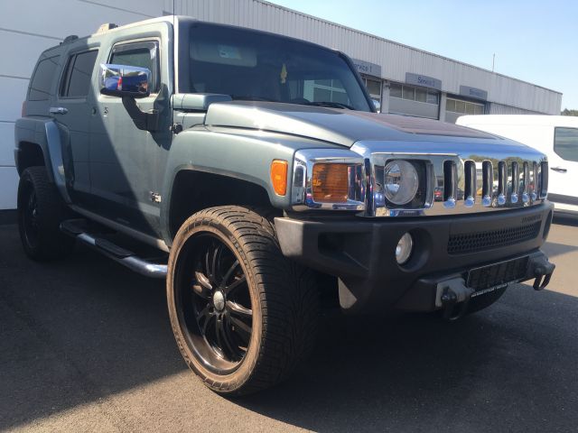 Hummer H3