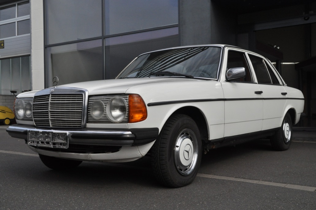 Mercedes Benz 200 D Mercedes Benz 200 D