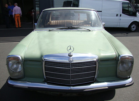 Mercedes-Benz 230 mit Gasanlage