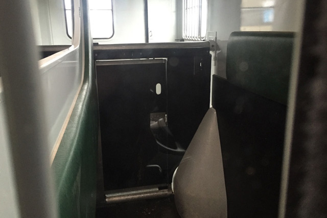 renault-master-pferdetransporter-box